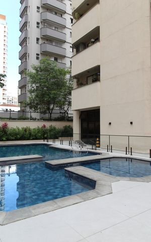 Apartamento para alugar com 155m², 3 quartos e 2 vagasÁrea Comum - Piscina