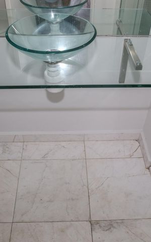 Apartamento à venda com 69m², 2 quartos e 1 vaga Apartamento à venda com 69m², 2 quartos e 1 vagaBanheiro Social