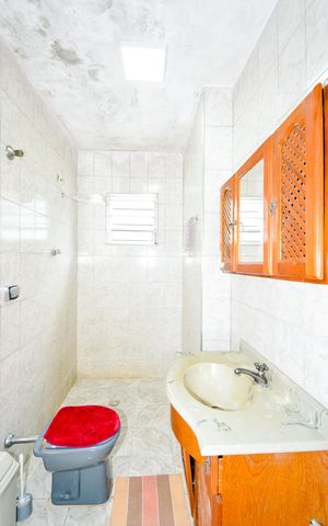 Casa para alugar com 125m², 4 quartos e 2 vagasBanheiro Social