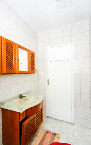 Casa para alugar com 125m², 4 quartos e 2 vagasBanheiro Social