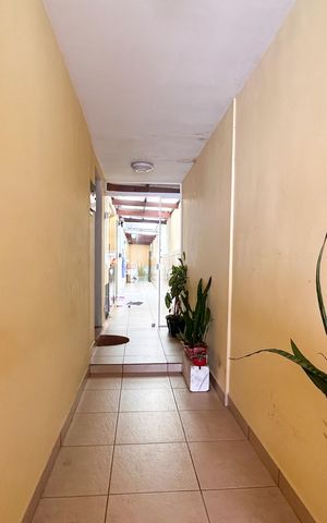 Casa à venda com 371m², 3 quartos e 2 vagas Casa à venda com 371m², 3 quartos e 2 vagasQuintal
