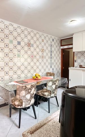 Casa à venda com 371m², 3 quartos e 2 vagas Casa à venda com 371m², 3 quartos e 2 vagasCozinha