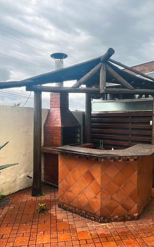 Casa de condomínio para alugar com 100m², 3 quartos e 2 vagas