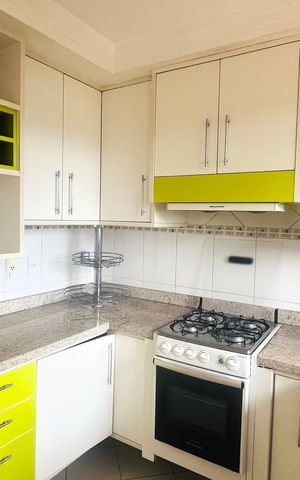 Casa de condomínio para alugar com 100m², 3 quartos e 2 vagas