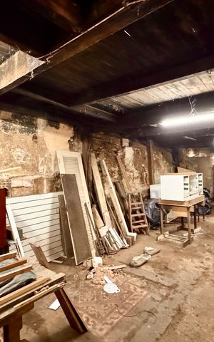 Casa à venda com 227m², 1 quarto e sem vaga