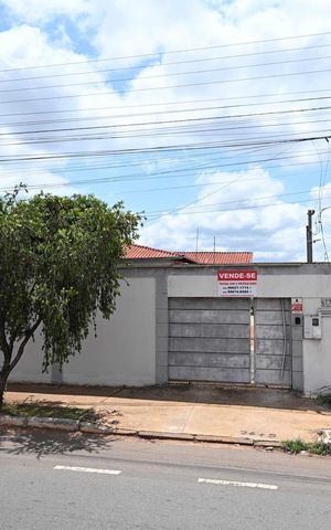 Casa à venda com 123m², 2 quartos e 2 vagas