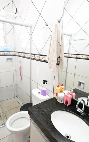 Casa à venda com 123m², 2 quartos e 2 vagas