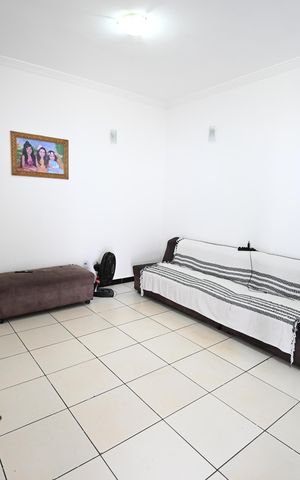 Casa à venda com 123m², 2 quartos e 2 vagas