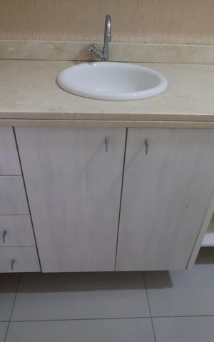 Casa de condomínio para alugar com 88m², 3 quartos e 2 vagasBanheiro 