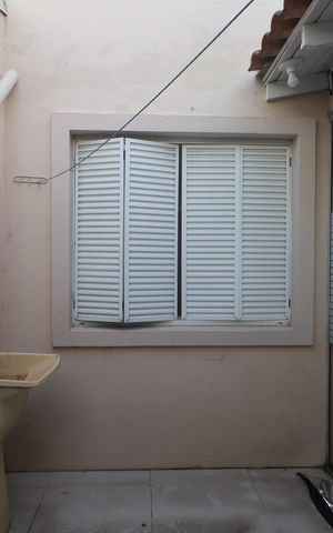 Casa de condomínio para alugar com 88m², 3 quartos e 2 vagasarea de serviço