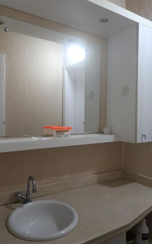 Casa de condomínio para alugar com 88m², 3 quartos e 2 vagasBanheiro 