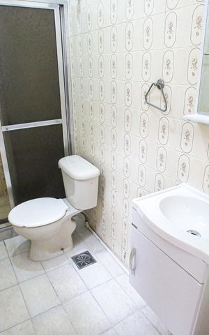 Apartamento à venda com 82m², 2 quartos e 1 vagaBanheiro Social