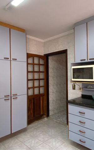 Casa para alugar com 292m², 3 quartos e 8 vagas Casa para alugar com 292m², 3 quartos e 8 vagasCozinha - Sala de Jantar
