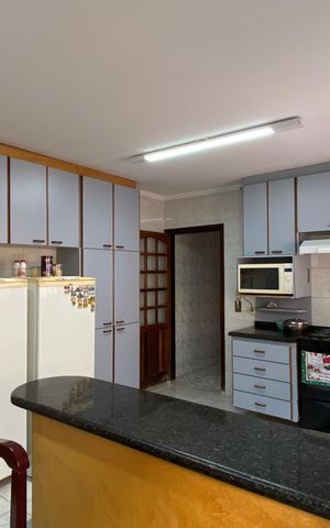 Casa para alugar com 292m², 3 quartos e 8 vagas Casa para alugar com 292m², 3 quartos e 8 vagasCozinha - Sala de Jantar