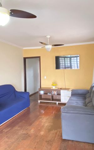Casa para alugar com 292m², 3 quartos e 8 vagas Casa para alugar com 292m², 3 quartos e 8 vagasSala