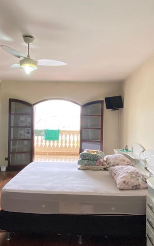 Casa para alugar com 292m², 3 quartos e 8 vagas Casa para alugar com 292m², 3 quartos e 8 vagasSuíte