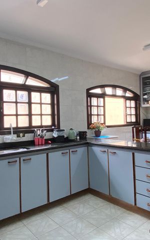 Casa para alugar com 292m², 3 quartos e 8 vagas Casa para alugar com 292m², 3 quartos e 8 vagasCozinha - Sala de Jantar