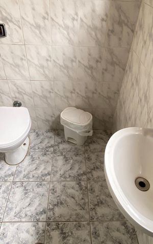 Casa para alugar com 292m², 3 quartos e 8 vagas Casa para alugar com 292m², 3 quartos e 8 vagasLavabo
