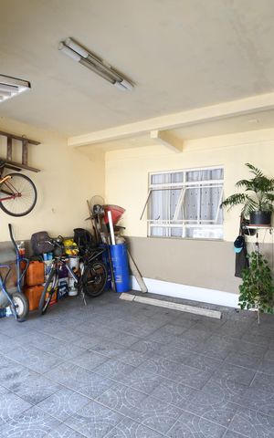 Casa à venda com 55m², 3 quartos e 2 vagasGaragem