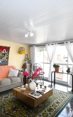 Casa à venda com 55m², 3 quartos e 2 vagasSala 3