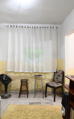 Casa à venda com 55m², 3 quartos e 2 vagasSala 2