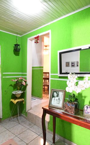 Casa à venda com 55m², 3 quartos e 2 vagasHall de entrada