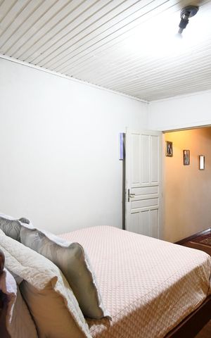 Casa à venda com 55m², 3 quartos e 2 vagasSuíte