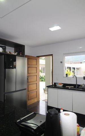 Casa à venda com 400m², 4 quartos e 4 vagasCozinha