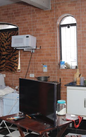 Casa à venda com 280m², 2 quartos e 6 vagas Casa à venda com 280m², 2 quartos e 6 vagasQuarto 2/cozinha/area de serviço