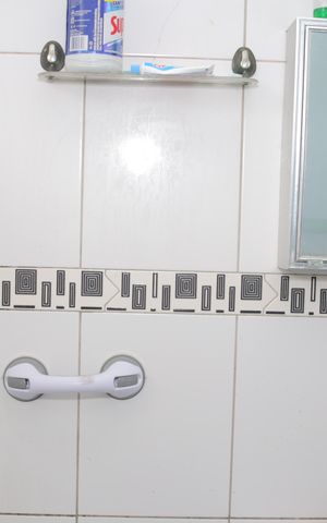 Casa à venda com 280m², 2 quartos e 6 vagas Casa à venda com 280m², 2 quartos e 6 vagasBanheiro