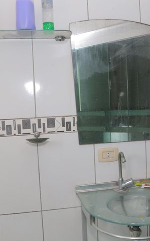 Casa à venda com 280m², 2 quartos e 6 vagas Casa à venda com 280m², 2 quartos e 6 vagasBanheiro da Suíte