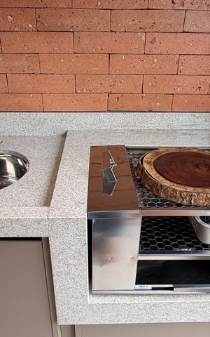 Apartamento à venda com 57m², 2 quartos e 1 vaga Apartamento à venda com 57m², 2 quartos e 1 vagaVaranda