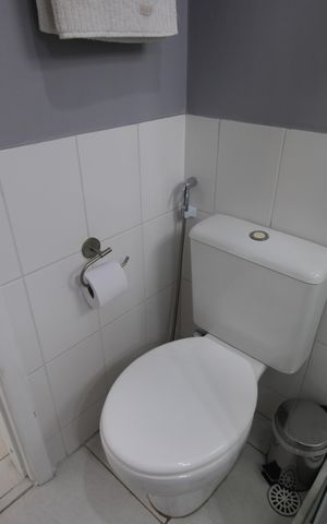 Apartamento à venda com 83m², 3 quartos e 2 vagasBanheiro da suíte