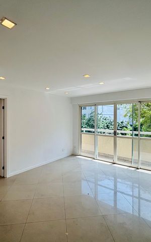 Apartamento para alugar com 117m², 3 quartos e 1 vaga