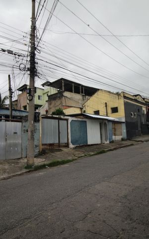 Casa para alugar com 72m², 2 quartos e sem vagaFachada
