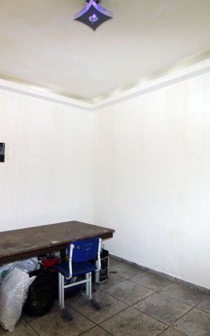 Casa para alugar com 72m², 2 quartos e sem vagaSala