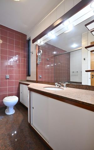 Apartamento à venda com 290m², 4 quartos e 3 vagasBanheiro Suíte 1