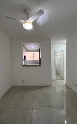 Apartamento à venda com 70m², 2 quartos e 1 vaga Apartamento à venda com 70m², 2 quartos e 1 vagaSala