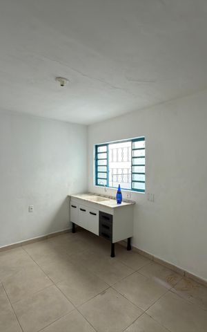 Casa para alugar com 60m², 1 quarto e 1 vaga Casa para alugar com 60m², 1 quarto e 1 vagaCozinha
