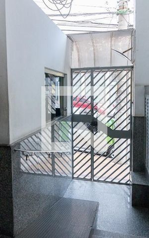 Studio à venda com 27m², 1 quarto e sem vaga Studio à venda com 27m², 1 quarto e sem vagaHall de entrada