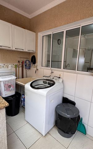 Casa de condomínio para alugar com 125m², 4 quartos e 2 vagas Casa de condomínio para alugar com 125m², 4 quartos e 2 vagasÁrea de Serviço