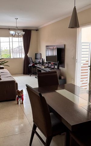 Casa de condomínio para alugar com 125m², 4 quartos e 2 vagas Casa de condomínio para alugar com 125m², 4 quartos e 2 vagasSala