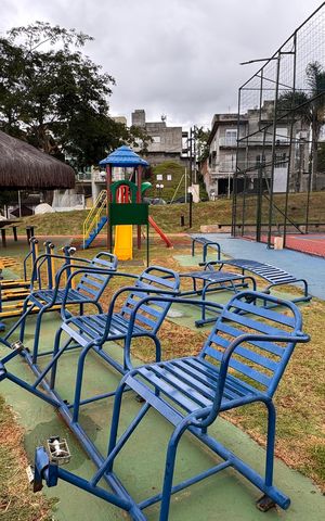 Casa de condomínio para alugar com 125m², 4 quartos e 2 vagas Casa de condomínio para alugar com 125m², 4 quartos e 2 vagasÁrea comum - Academia