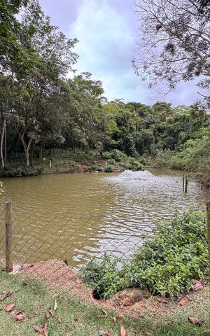 Casa de condomínio para alugar com 125m², 4 quartos e 2 vagas Casa de condomínio para alugar com 125m², 4 quartos e 2 vagasLago