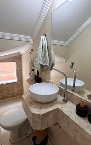 Casa de condomínio para alugar com 125m², 4 quartos e 2 vagas Casa de condomínio para alugar com 125m², 4 quartos e 2 vagasLavabo