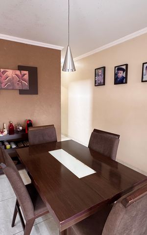 Casa de condomínio para alugar com 125m², 4 quartos e 2 vagas Casa de condomínio para alugar com 125m², 4 quartos e 2 vagasSala de Jantar