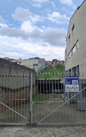 Casa para alugar com 100m², 2 quartos e 1 vaga Casa para alugar com 100m², 2 quartos e 1 vagaFachada