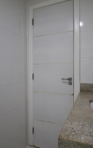 Casa à venda com 120m², 2 quartos e 2 vagasBanheiro da Suíte 2