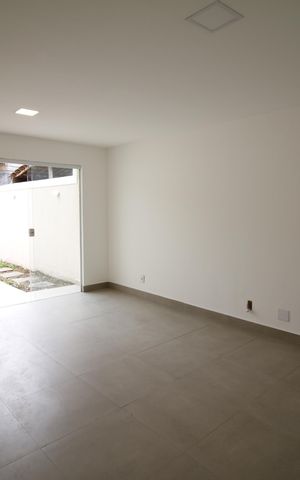 Casa à venda com 120m², 2 quartos e 2 vagasSala