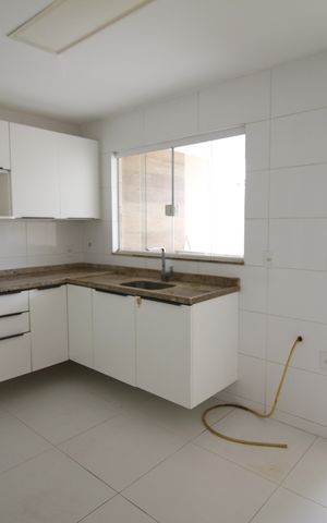 Casa à venda com 120m², 2 quartos e 2 vagasCozinha